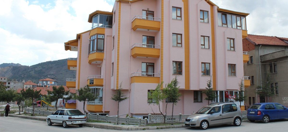 Eröksüz Apartmanı